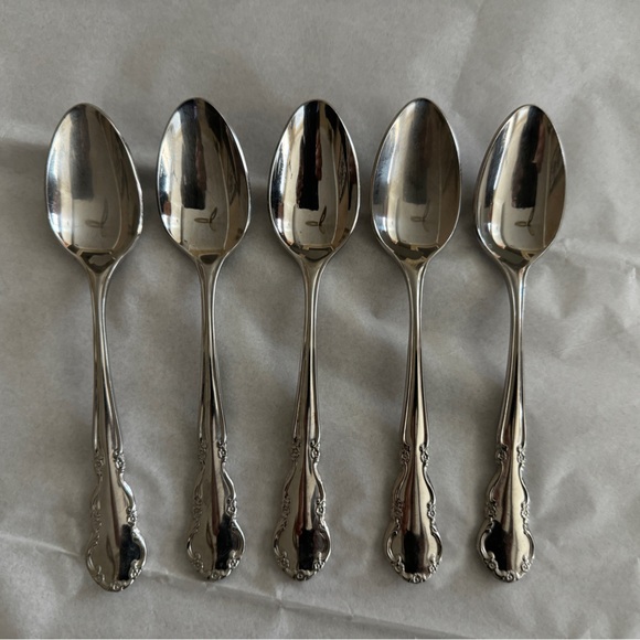 RARE Reed & Barton Stainless Steel Spoons - Picture 1 of 6